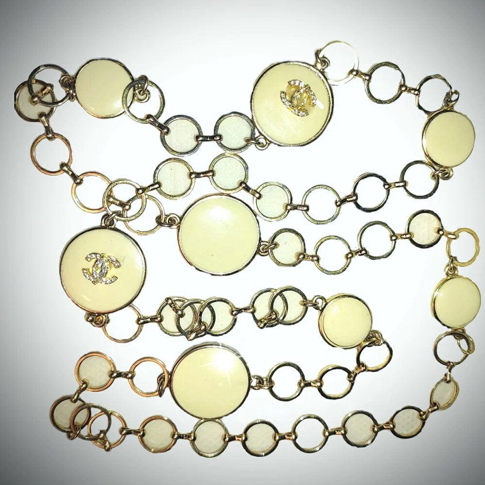 Fashionable Old Fashioned Necklace